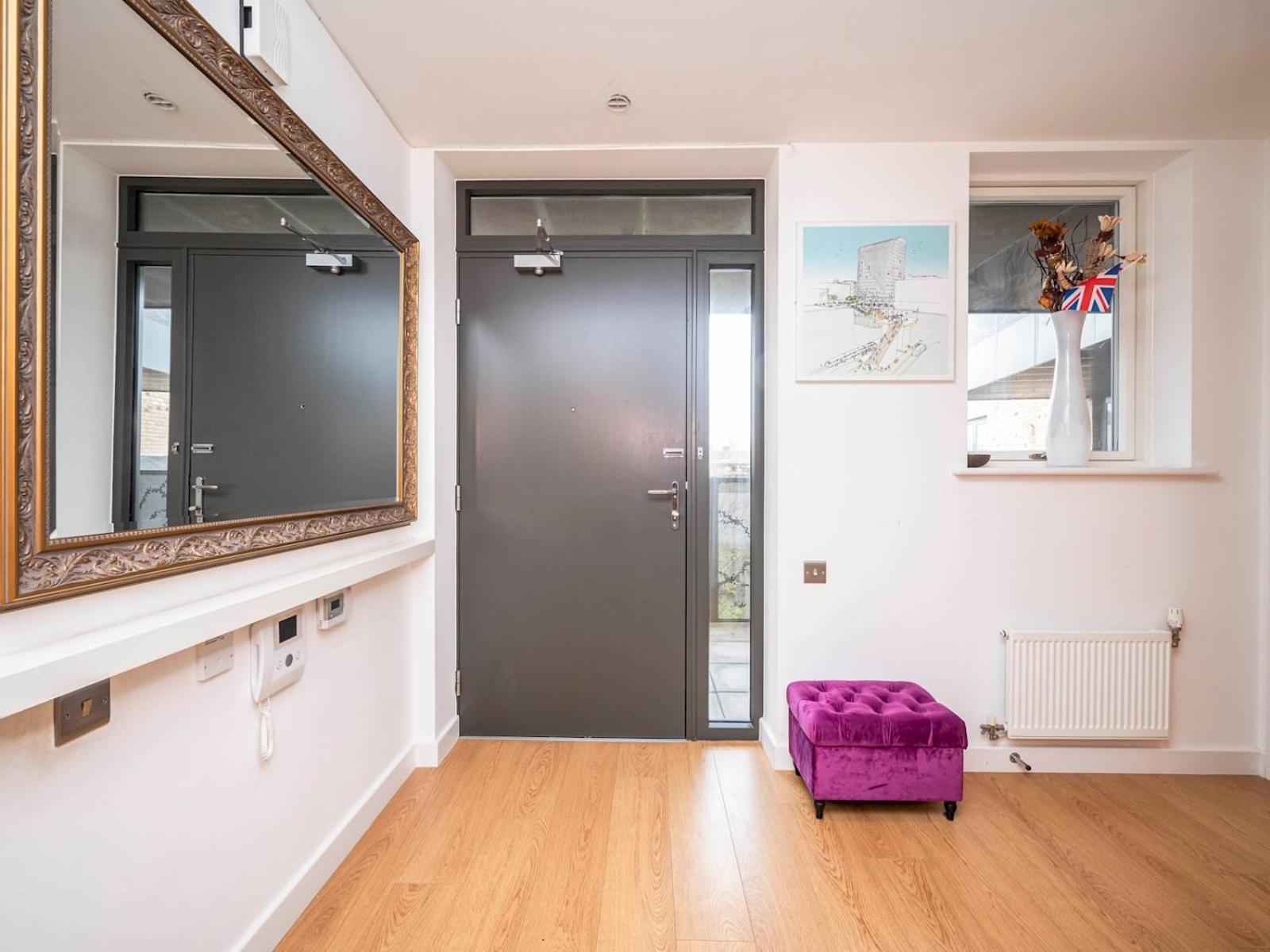 London Apartment Near Tower Bridge And Tube Pass The Keys Bagian luar foto